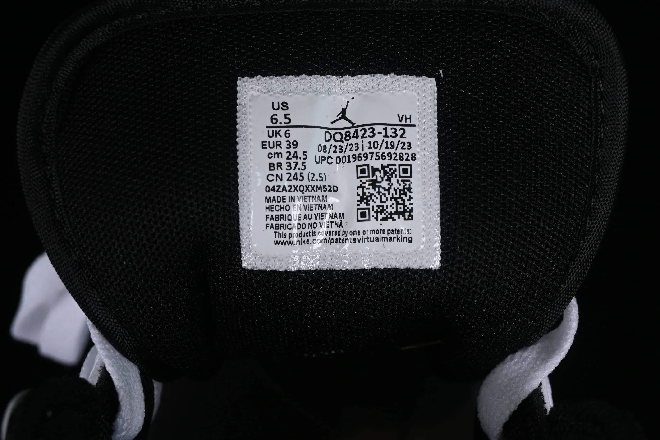 All categories Air Jordan Jordan series basketball shoes Air Jordan 1 Mid Air Jordan 1 Mid AJ1 Joe 1 classic white and black Chinese culture and leisure sneakers DQ8423-132